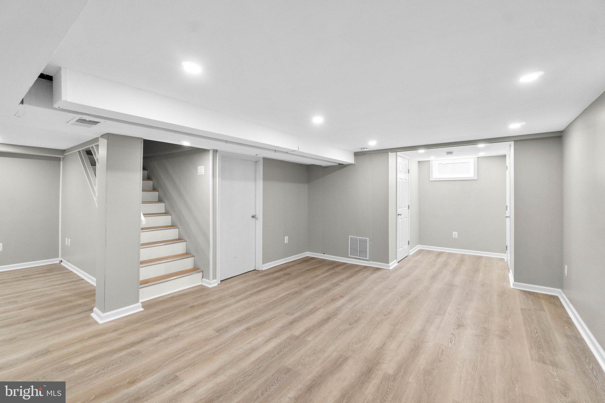 11903 Rocking Horse Road Rockville, MD 20852 - Photo 39 of 53 Gallery Image 39