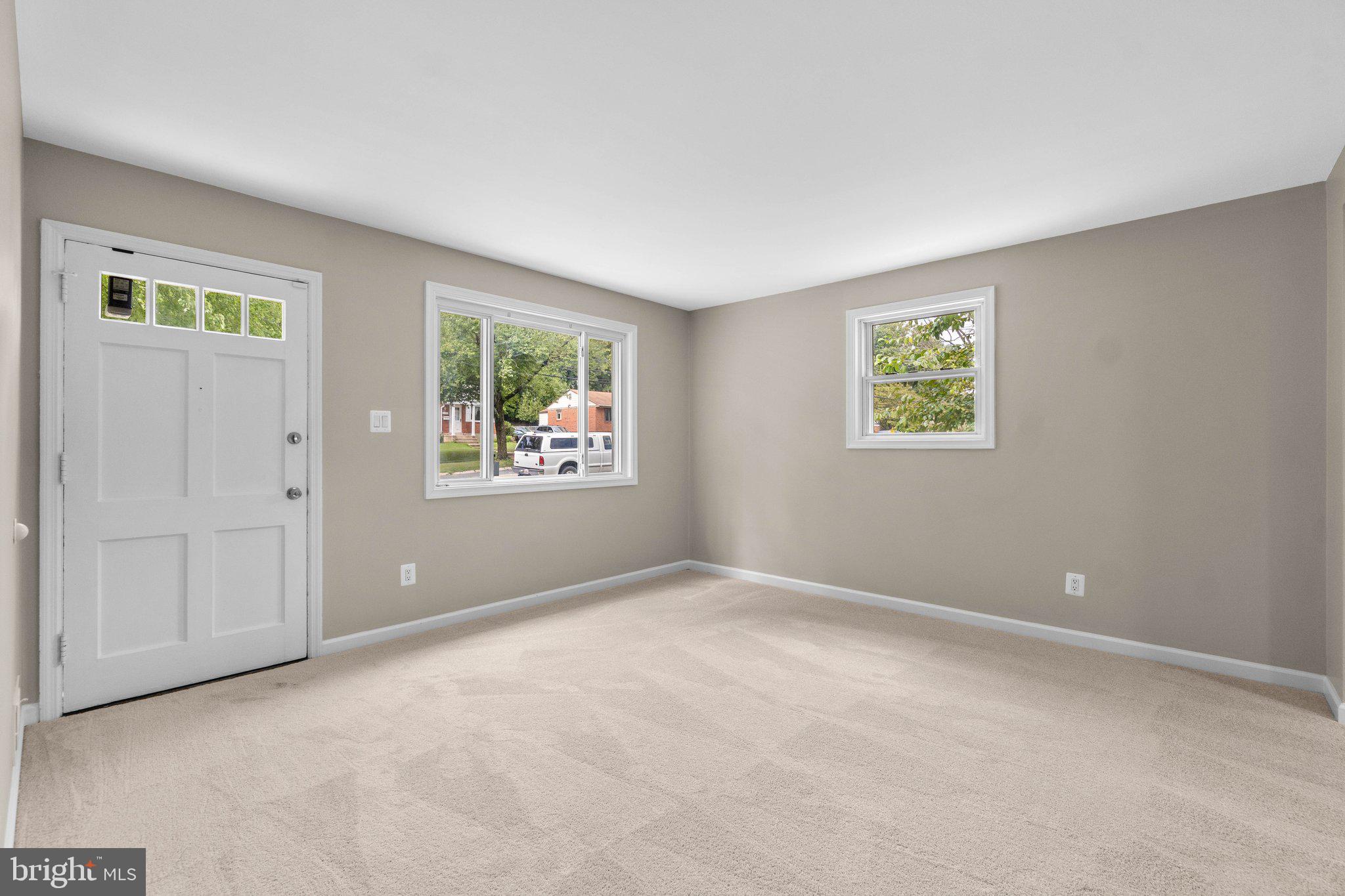 11903 Rocking Horse Road Rockville, MD 20852 - Photo 4 of 53 Gallery Image 4