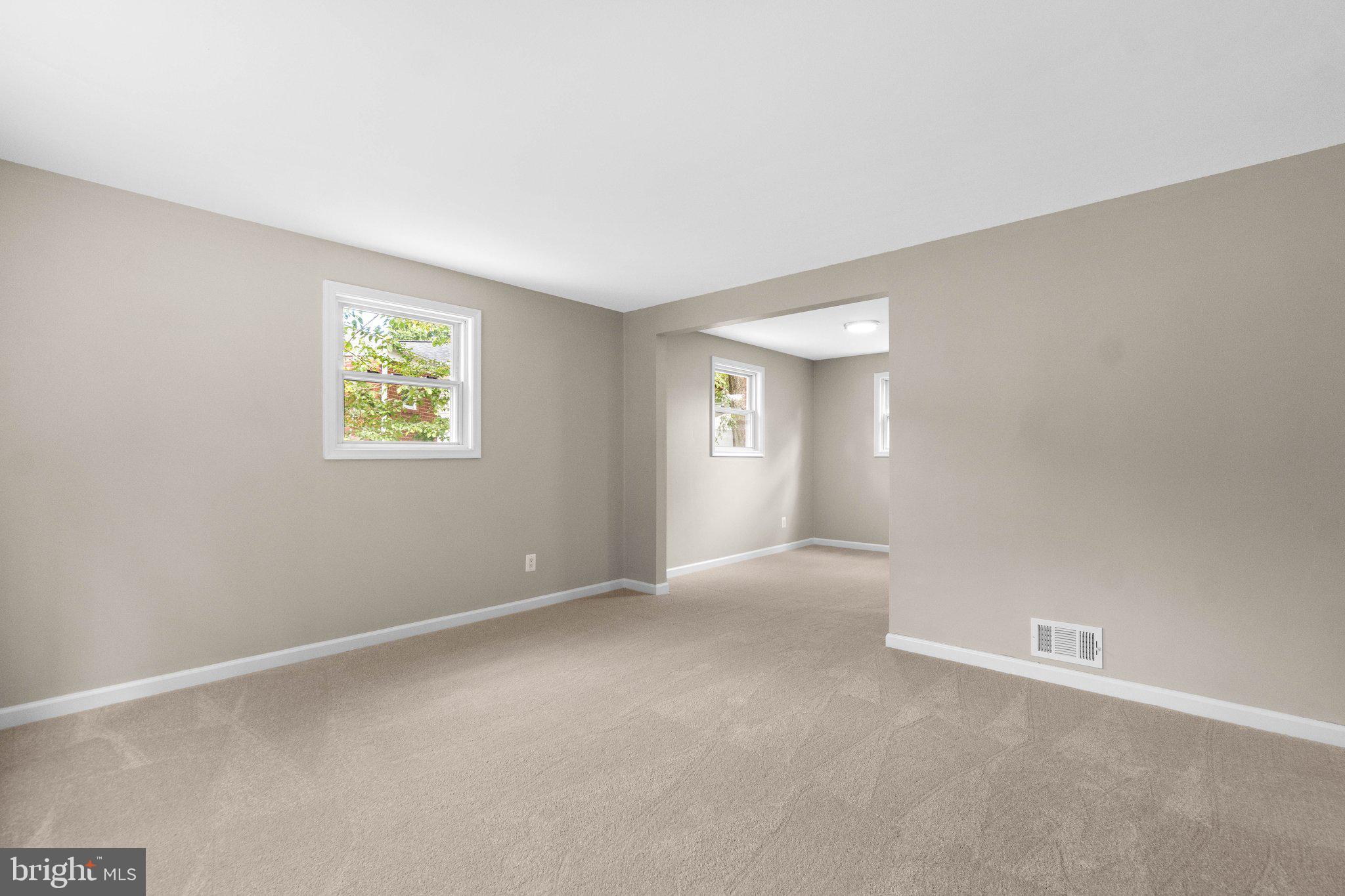 11903 Rocking Horse Road Rockville, MD 20852 - Photo 5 of 53 Gallery Image 5