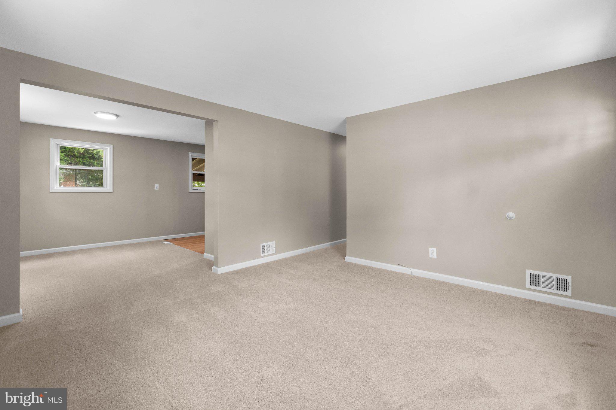 11903 Rocking Horse Road Rockville, MD 20852 - Photo 6 of 53 Gallery Image 6