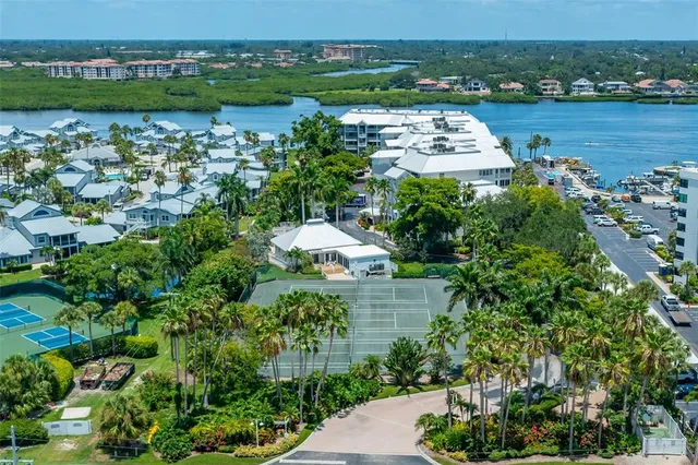 $1,250,000 | 1260 Dolphin Bay Way, Unit 203, Sarasota, FL 34242