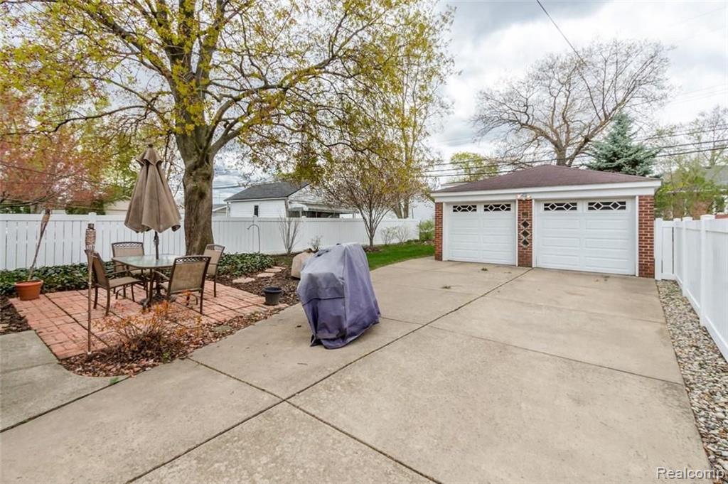 2013 Drexel Street Dearborn, MI 48128 - Photo 25 of 27