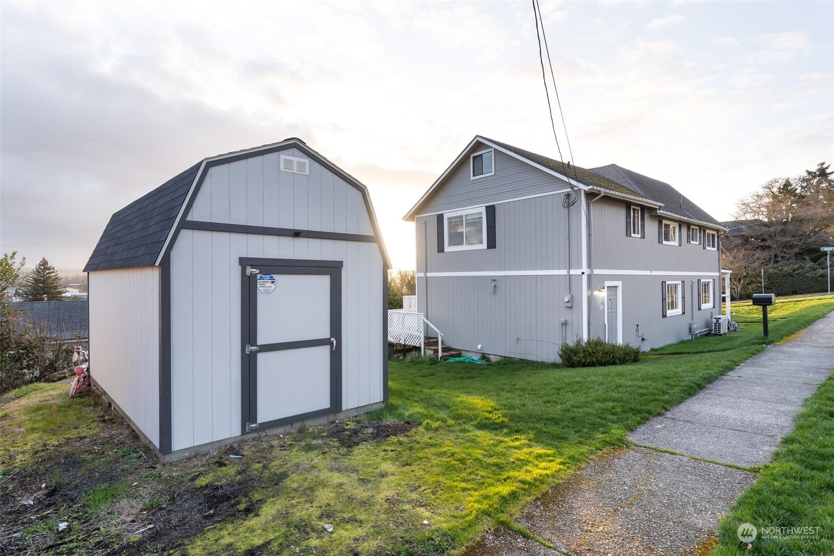 73 East Main Street Chehalis, WA 98532 - Photo 2 of 35 a view of backyard of house