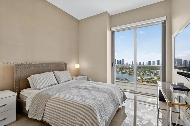 $2,400,000 | 16385 Biscayne Boulevard, Unit PH7, North Miami Beach, FL 33160