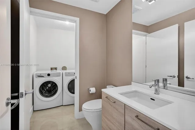 $2,400,000 | 16385 Biscayne Boulevard, Unit PH7, North Miami Beach, FL 33160