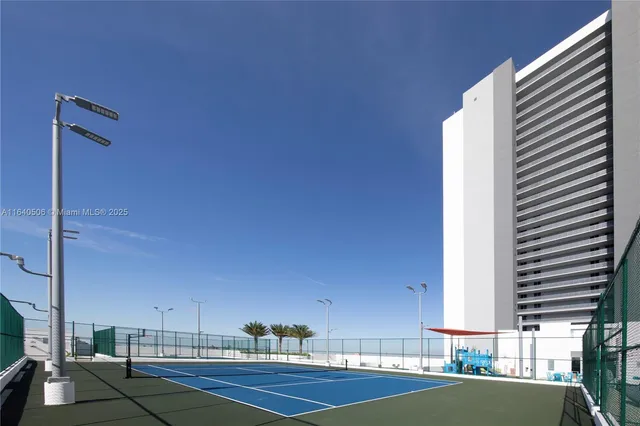 $2,400,000 | 16385 Biscayne Boulevard, Unit PH7, North Miami Beach, FL 33160