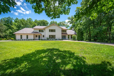 $3,750,000 | 1221 Loch Lane, Lake Forest, IL 60045