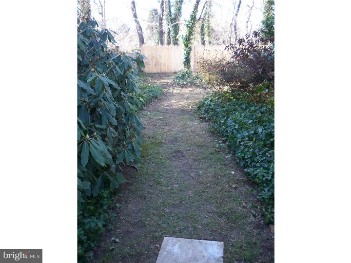 8218 Manor Road Elkins Park, PA 19027 - Photo 21 of 23 Side Yard