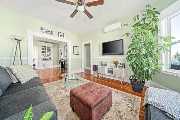 $3,000 | 89 Train Street, Unit 3, Boston, MA 02122