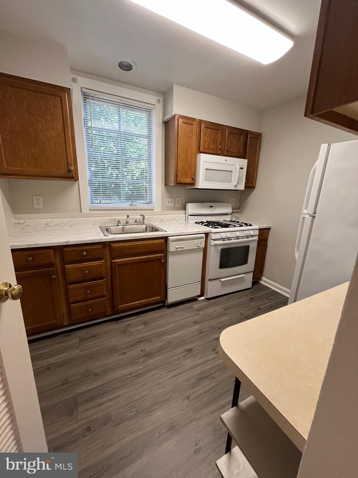 133 West Reed Avenue Alexandria, VA 22305 - Photo 4 of 13 Kitchen