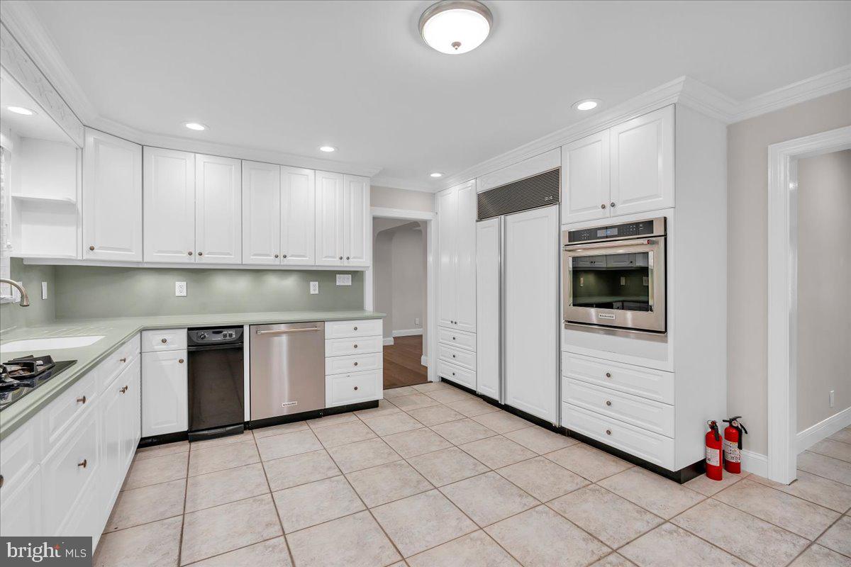 301 Devon Road Cinnaminson, NJ 08077 - Photo 13 of 35