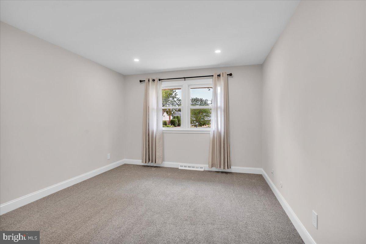 301 Devon Road Cinnaminson, NJ 08077 - Photo 20 of 35