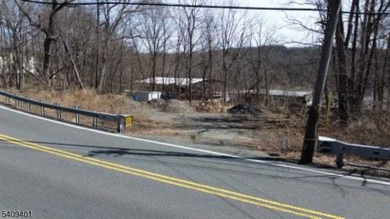 280 Espanong Road Lake Hopatcong, NJ 07849 - Photo 3 of 11 Gallery Image 3