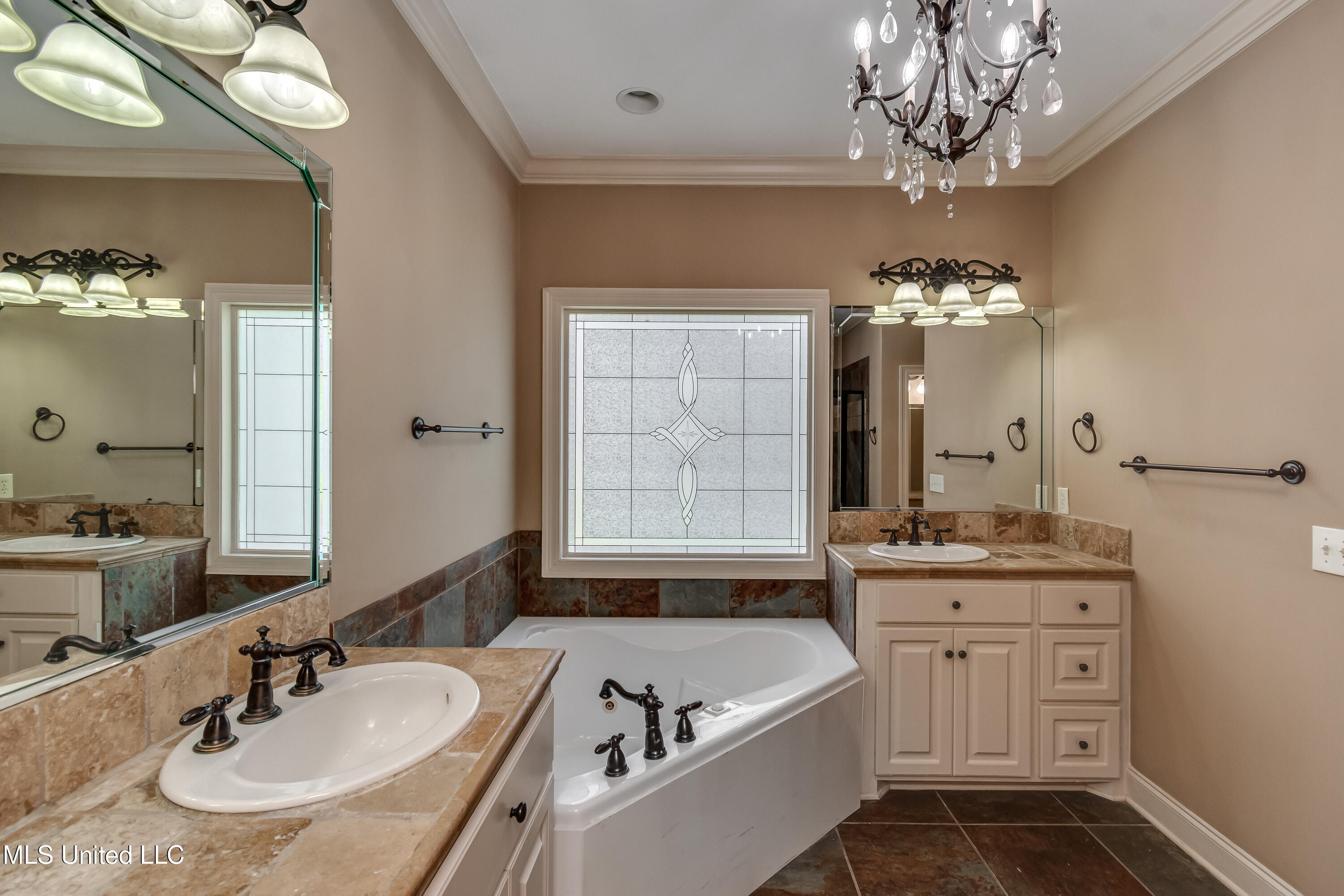 425 Turtle Lane Brandon, MS 39047 - Photo 40 of 71 425 Turtle Ln int-53