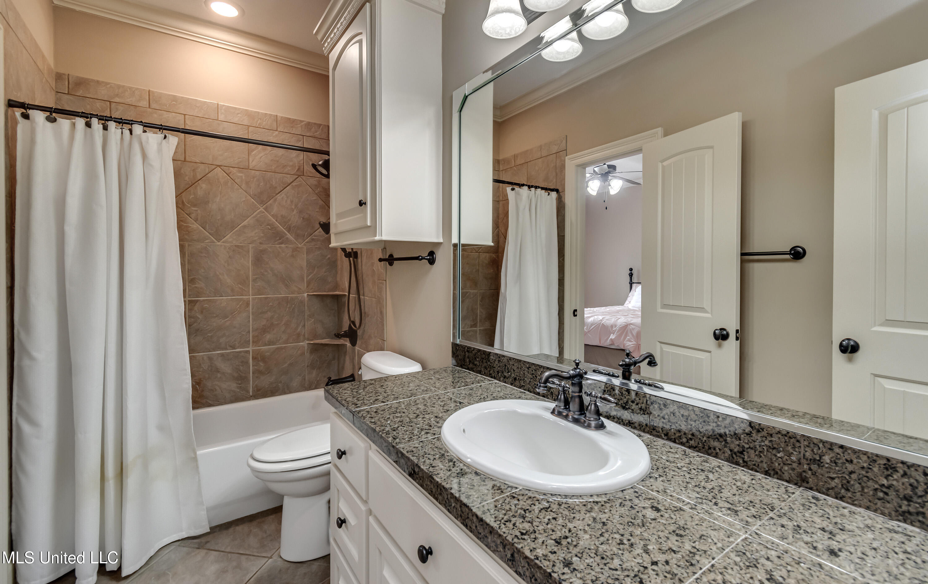 425 Turtle Lane Brandon, MS 39047 - Photo 51 of 71 425 Turtle Ln int-27