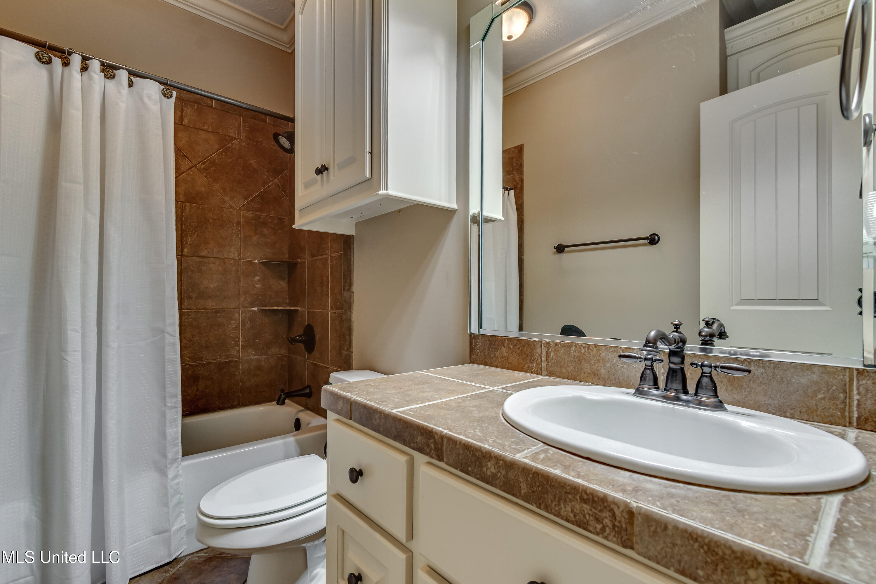 425 Turtle Lane Brandon, MS 39047 - Photo 57 of 71 425 Turtle Ln int-38