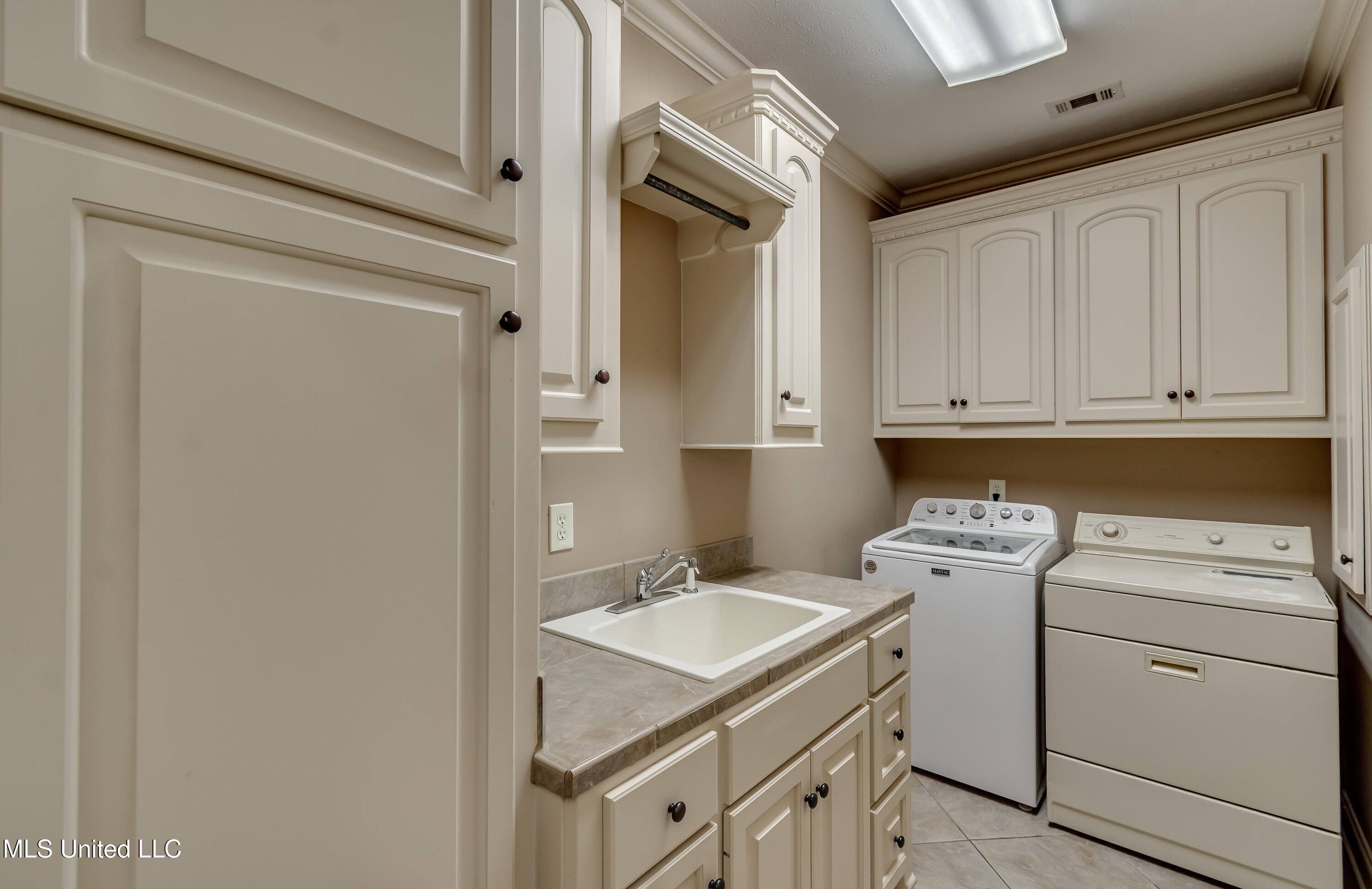 425 Turtle Lane Brandon, MS 39047 - Photo 61 of 71 425 Turtle Ln int-34