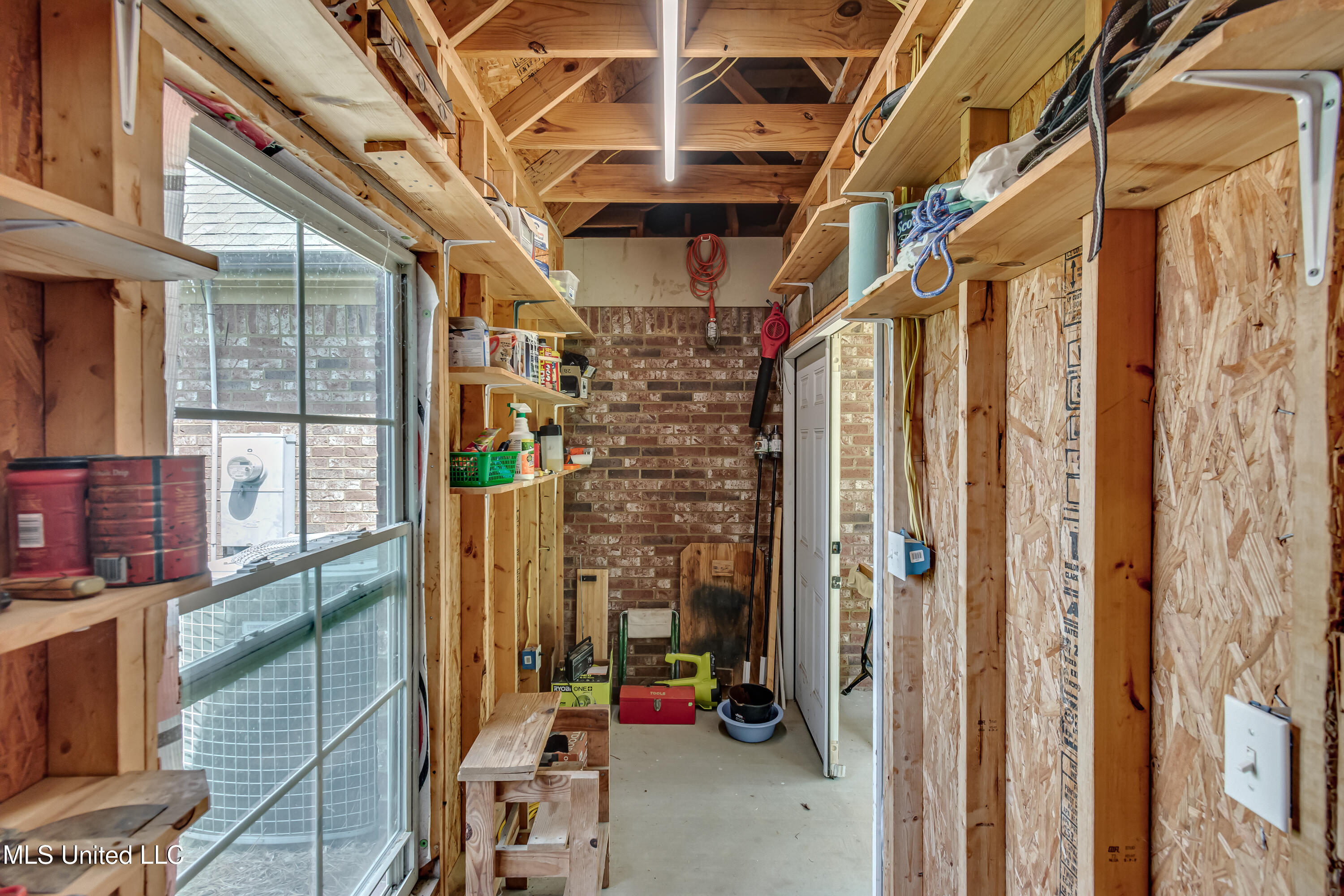 425 Turtle Lane Brandon, MS 39047 - Photo 68 of 71 425 Turtle Ln int-2