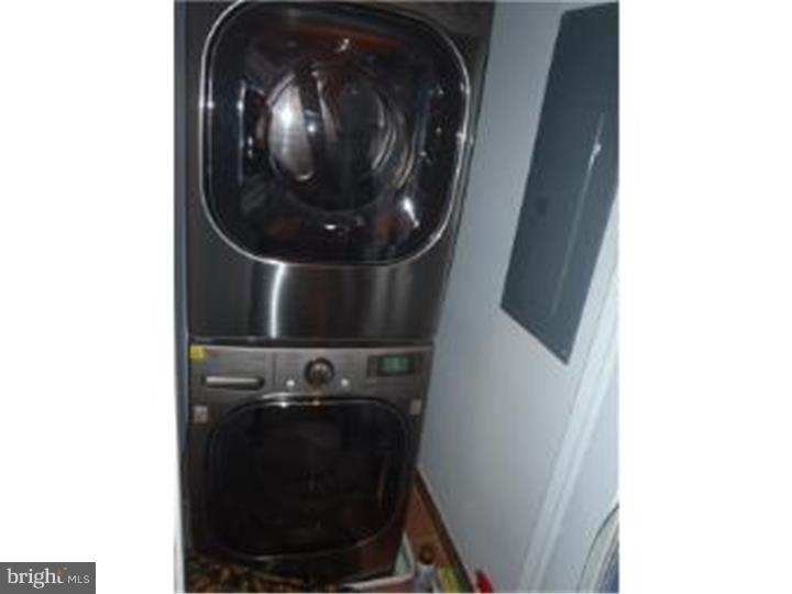 2115 Carpenter Street, Unit 2 Philadelphia, PA 19146 - Photo 14 of 24 Laundry Room