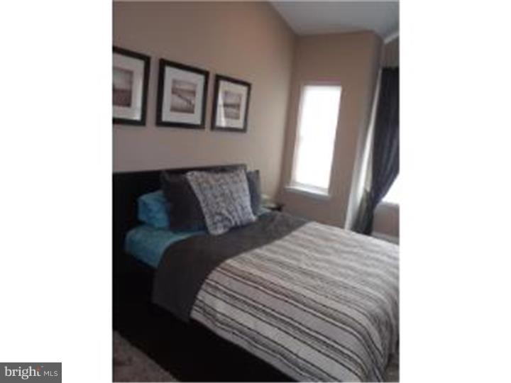 2115 Carpenter Street, Unit 2 Philadelphia, PA 19146 - Photo 8 of 24 Master Bedroom