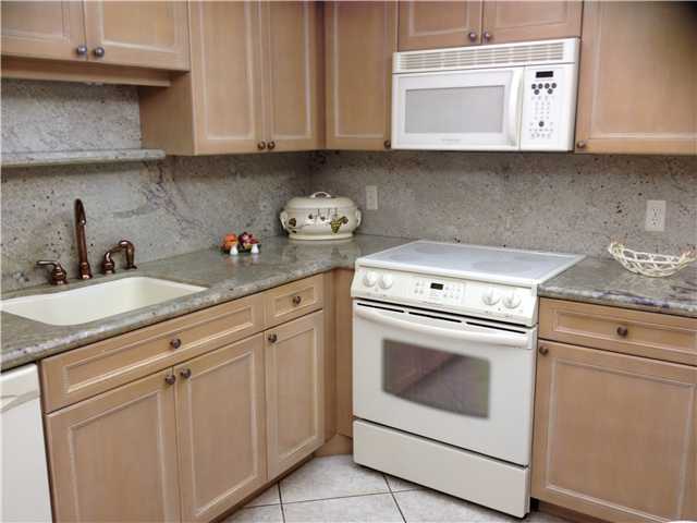 6300 Northwest 2nd Avenue, Unit 305 Boca Raton, FL 33487 - Photo 1 of 20 Primary Photo