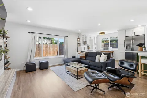 $835,000 | 15305 47th Place West, Lynnwood, WA 98087