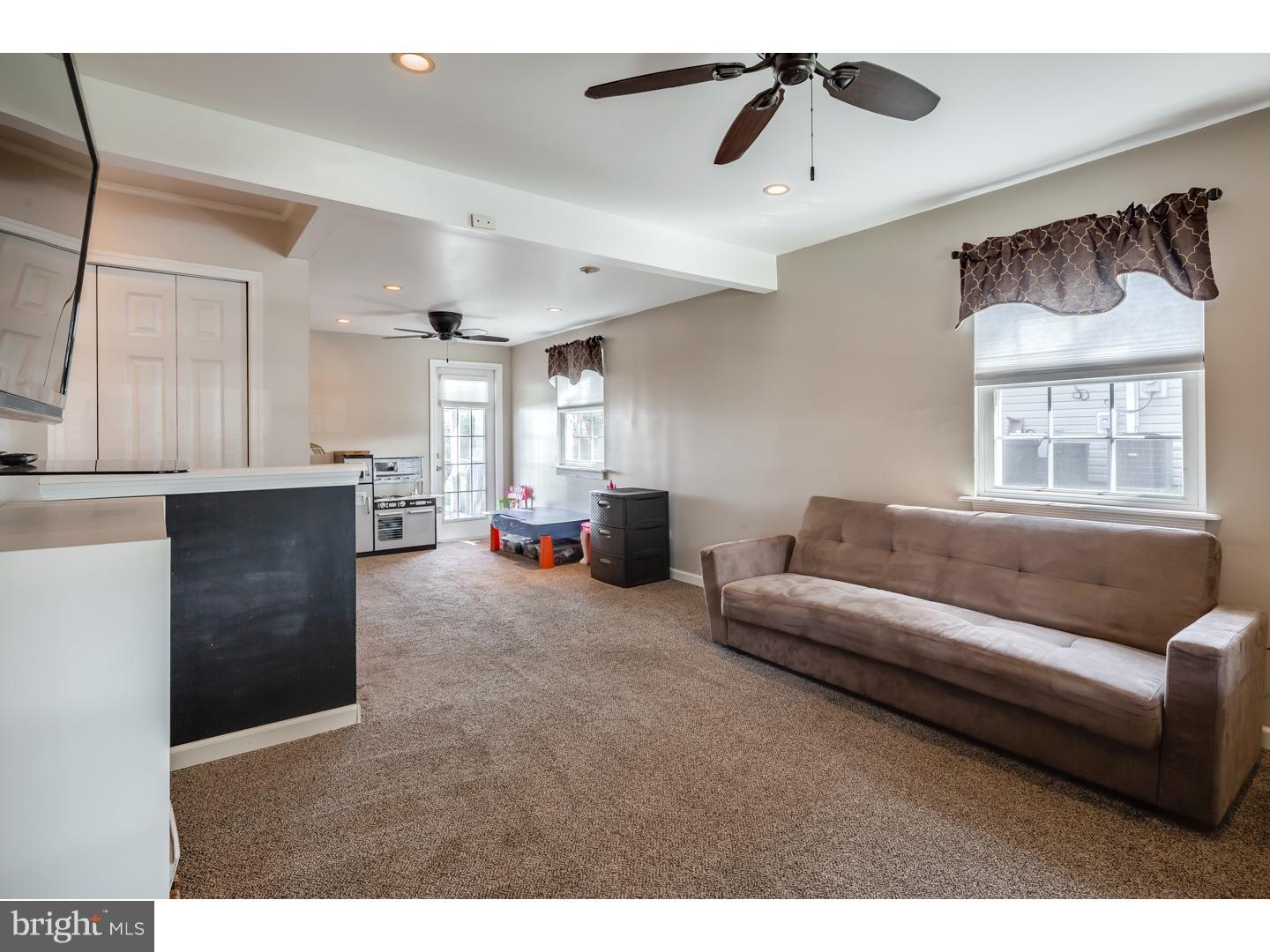 64 Candle Road Levittown, PA 19057 - Photo 11 of 24 Guest Room