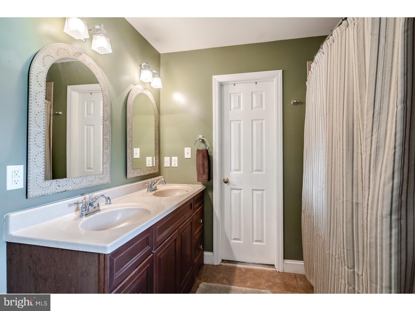 64 Candle Road Levittown, PA 19057 - Photo 18 of 24 Bathroom