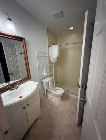 $2,700 | Undisclosed Address, Greenacres, FL 33415