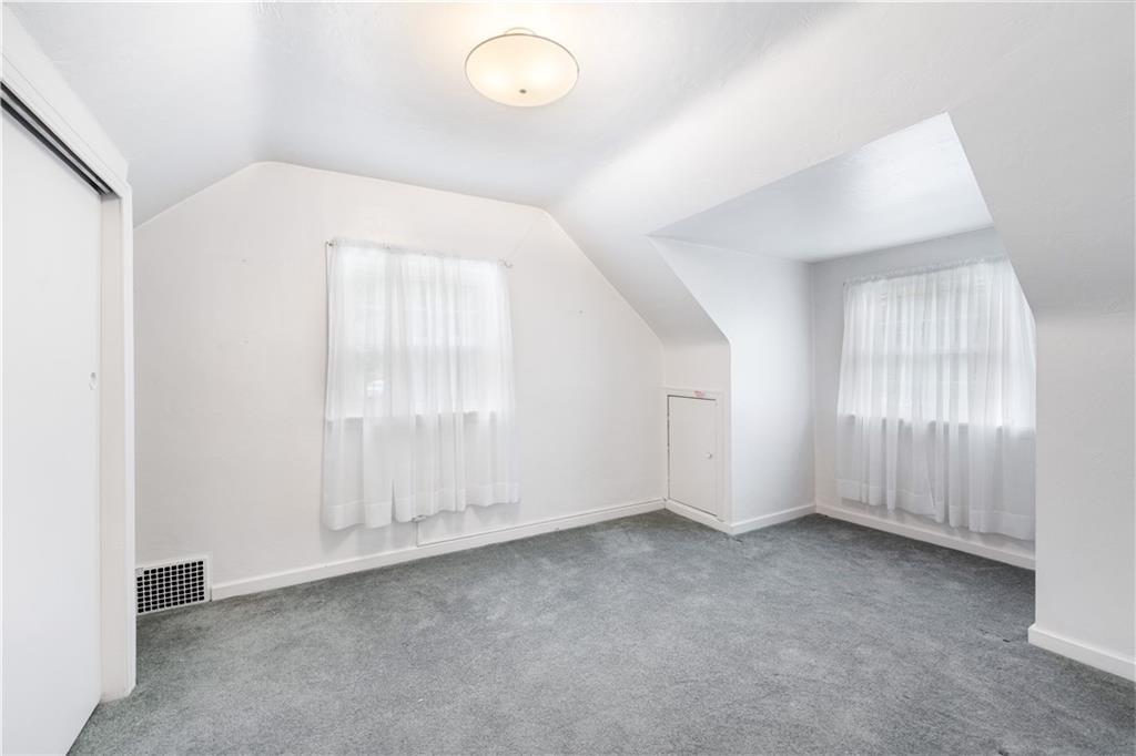 4651 Mt Troy Rd Extension Pittsburgh, PA 15214 - Photo 17 of 25 Gallery Image 17
