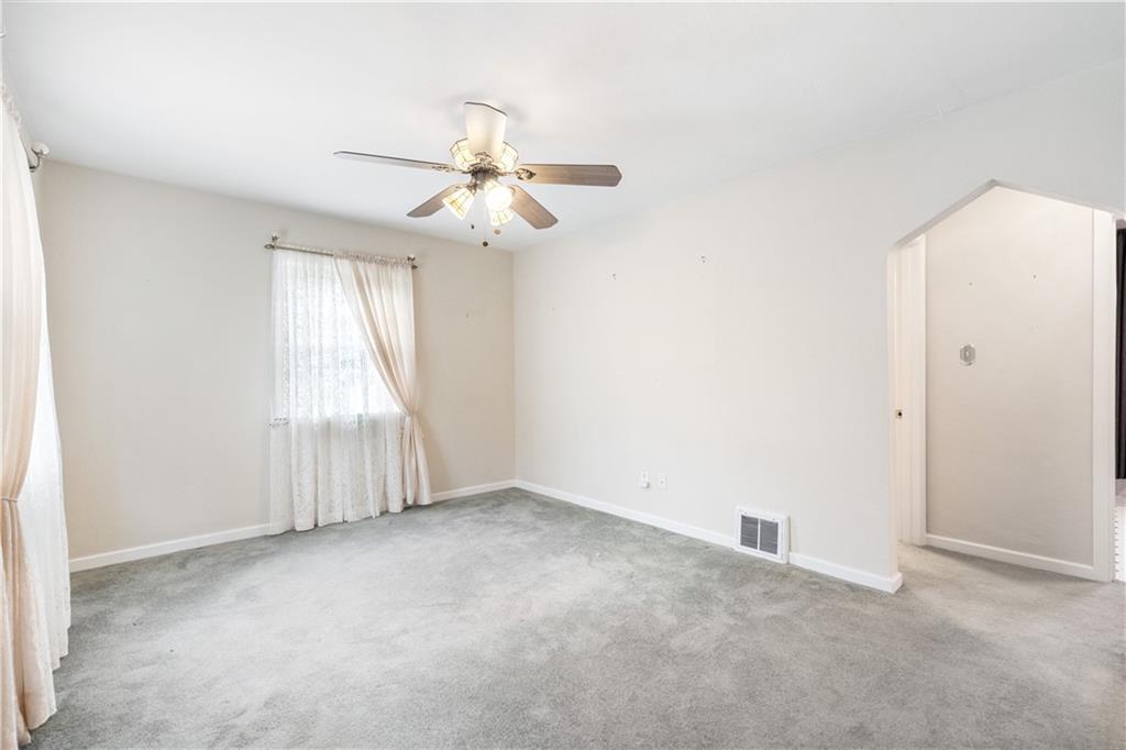 4651 Mt Troy Rd Extension Pittsburgh, PA 15214 - Photo 4 of 25 Gallery Image 4