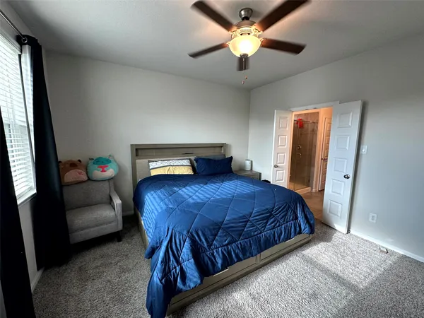 $2,300 | 7076 Silverleaf Oak Street, Conroe, TX 77304