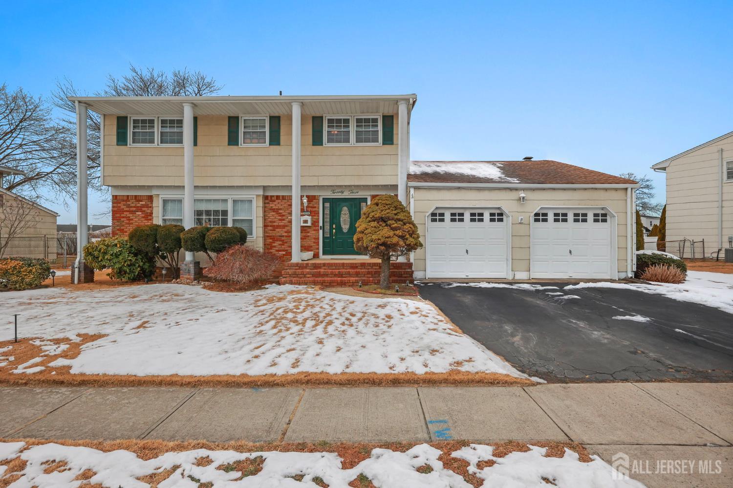 23 Sherwood Road Sayreville, NJ 08859 - Photo 3 of 58