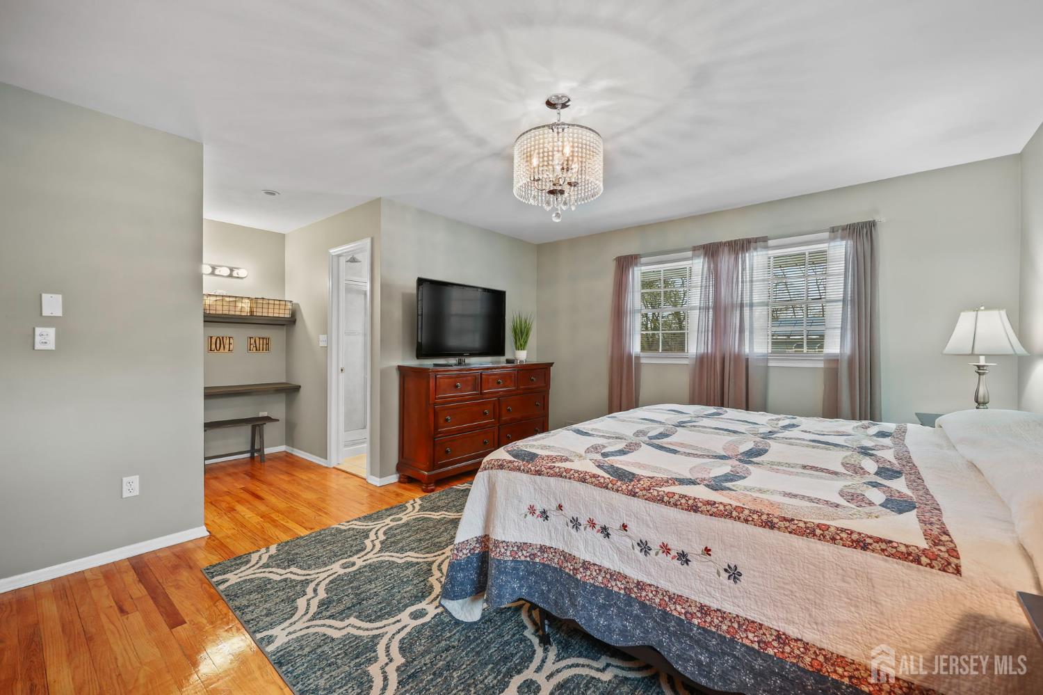 23 Sherwood Road Sayreville, NJ 08859 - Photo 32 of 58