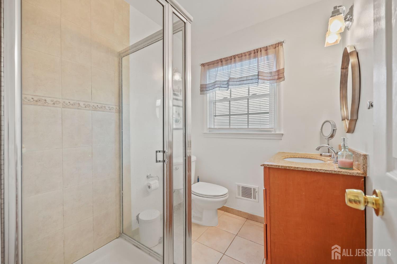 23 Sherwood Road Sayreville, NJ 08859 - Photo 34 of 58