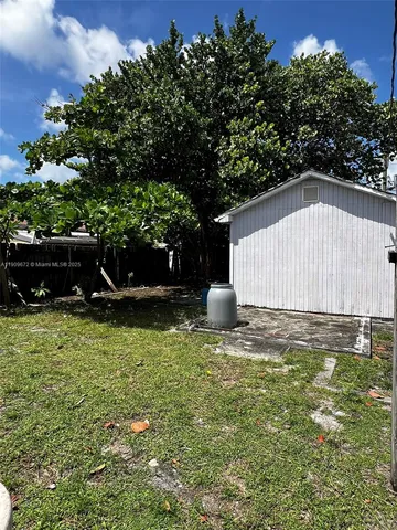 $3,000 | 707 North J Street, Lake Worth, FL 33460