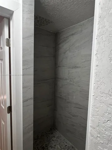 $3,000 | 707 North J Street, Lake Worth, FL 33460