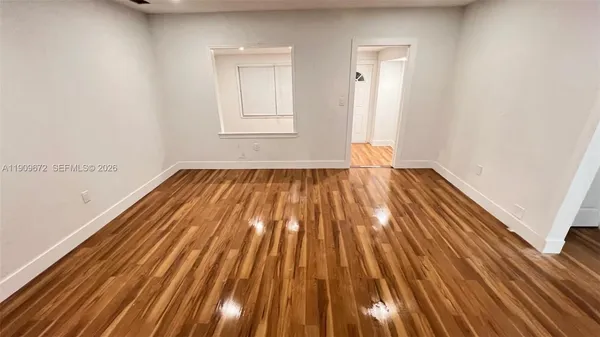 $3,000 | 707 North J Street, Lake Worth, FL 33460