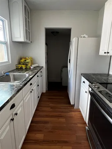 $3,000 | 707 North J Street, Lake Worth, FL 33460