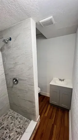 $3,000 | 707 North J Street, Lake Worth, FL 33460