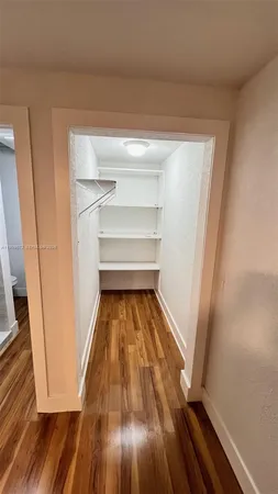 $3,000 | 707 North J Street, Lake Worth, FL 33460