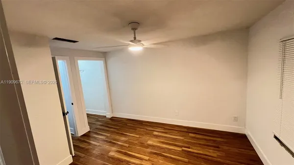 $3,000 | 707 North J Street, Lake Worth, FL 33460