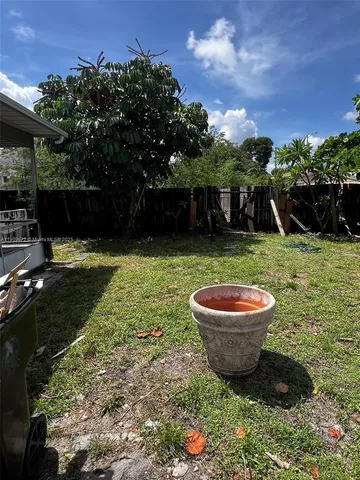 $3,000 | 707 North J Street, Lake Worth, FL 33460