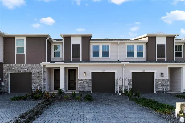 $394,990 | 1685 Greenleaf Wds Cove, Oviedo, FL 32765