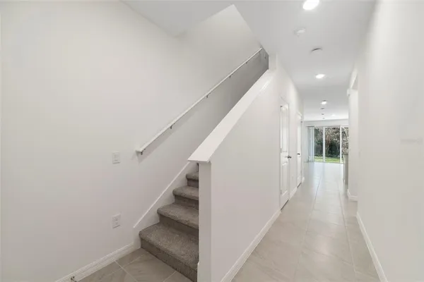 $394,990 | 1685 Greenleaf Wds Cove, Oviedo, FL 32765