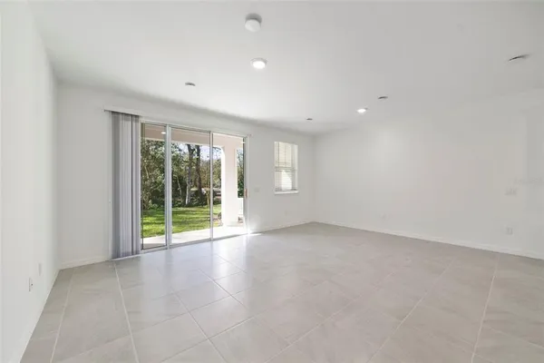 $394,990 | 1685 Greenleaf Wds Cove, Oviedo, FL 32765