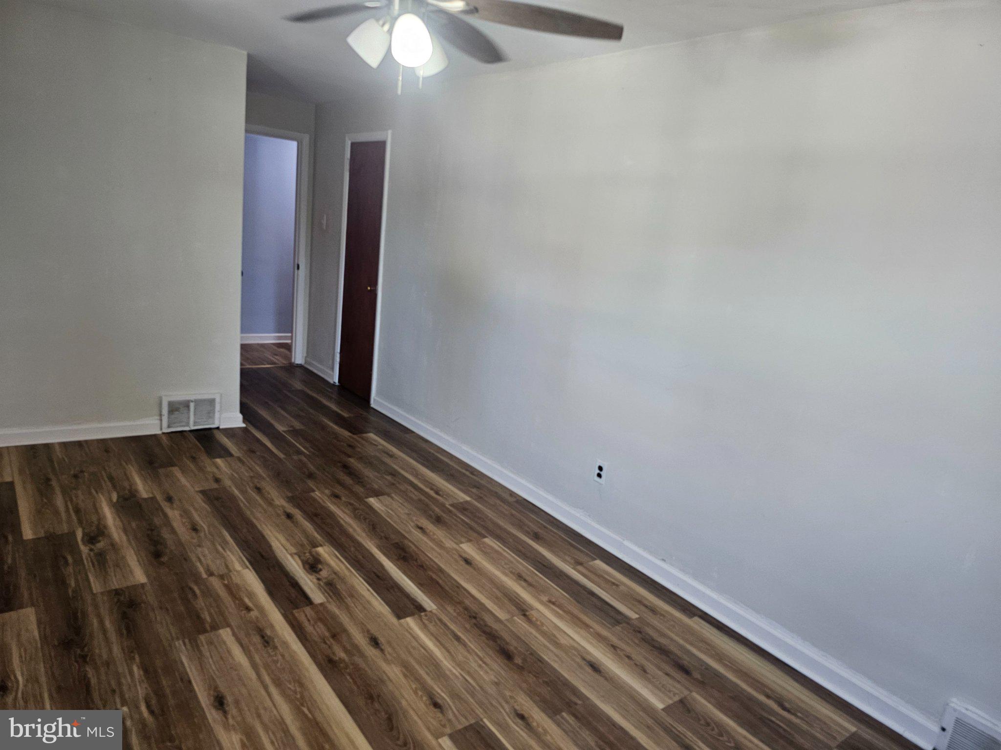 804 Marchman Road Philadelphia, PA 19115 - Photo 27 of 43 Gallery Image 27