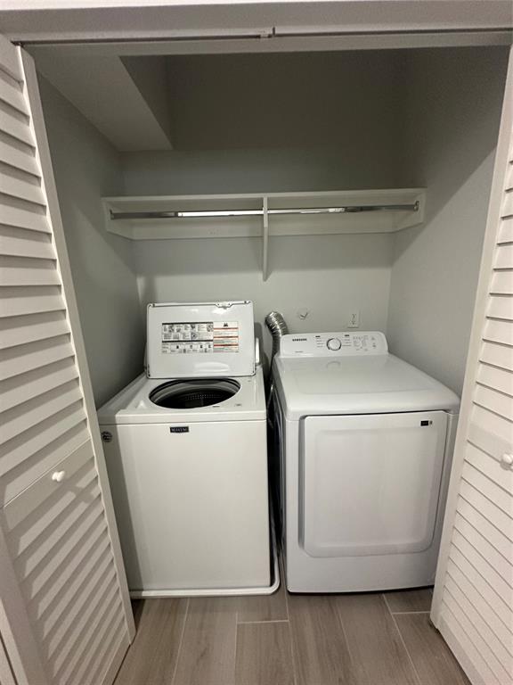 445 Northeast 1st Street Pompano Beach, FL 33060 - Photo 14 of 24 a utility room with dryer and washer