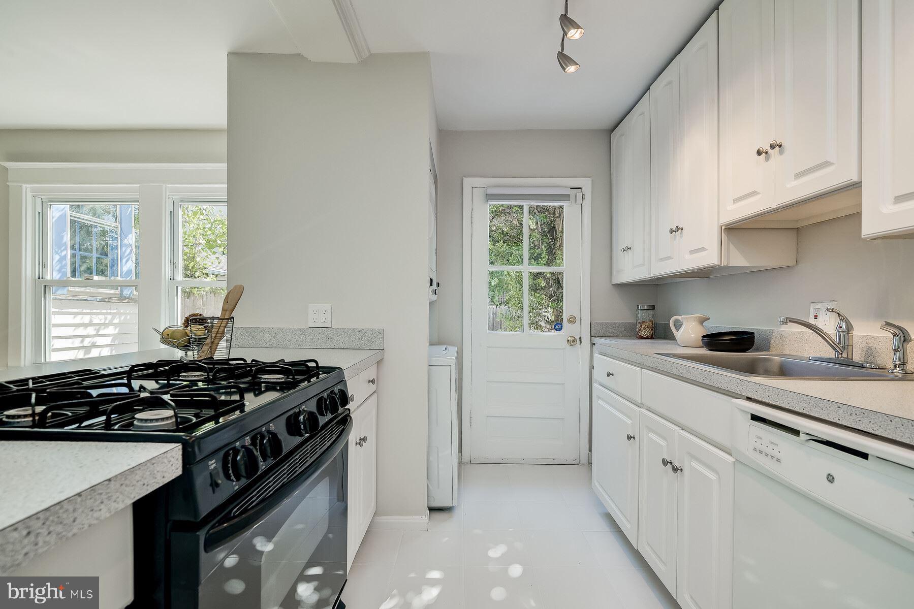 1919 37th Street Northwest Washington, DC 20007 - Photo 10 of 23 Kitchen