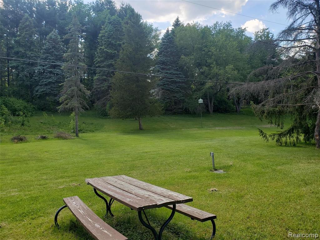875 Gulley Road Howell, MI 48843 - Photo 10 of 30